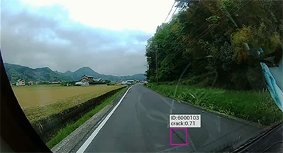 画像のAI解析による道路異常の自動検知